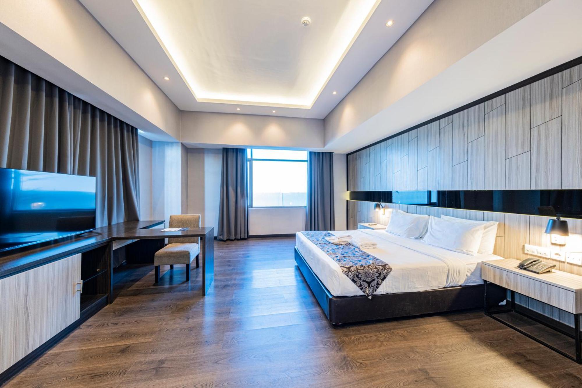 Grand Jatra Hotel Pekanbaru Extérieur photo