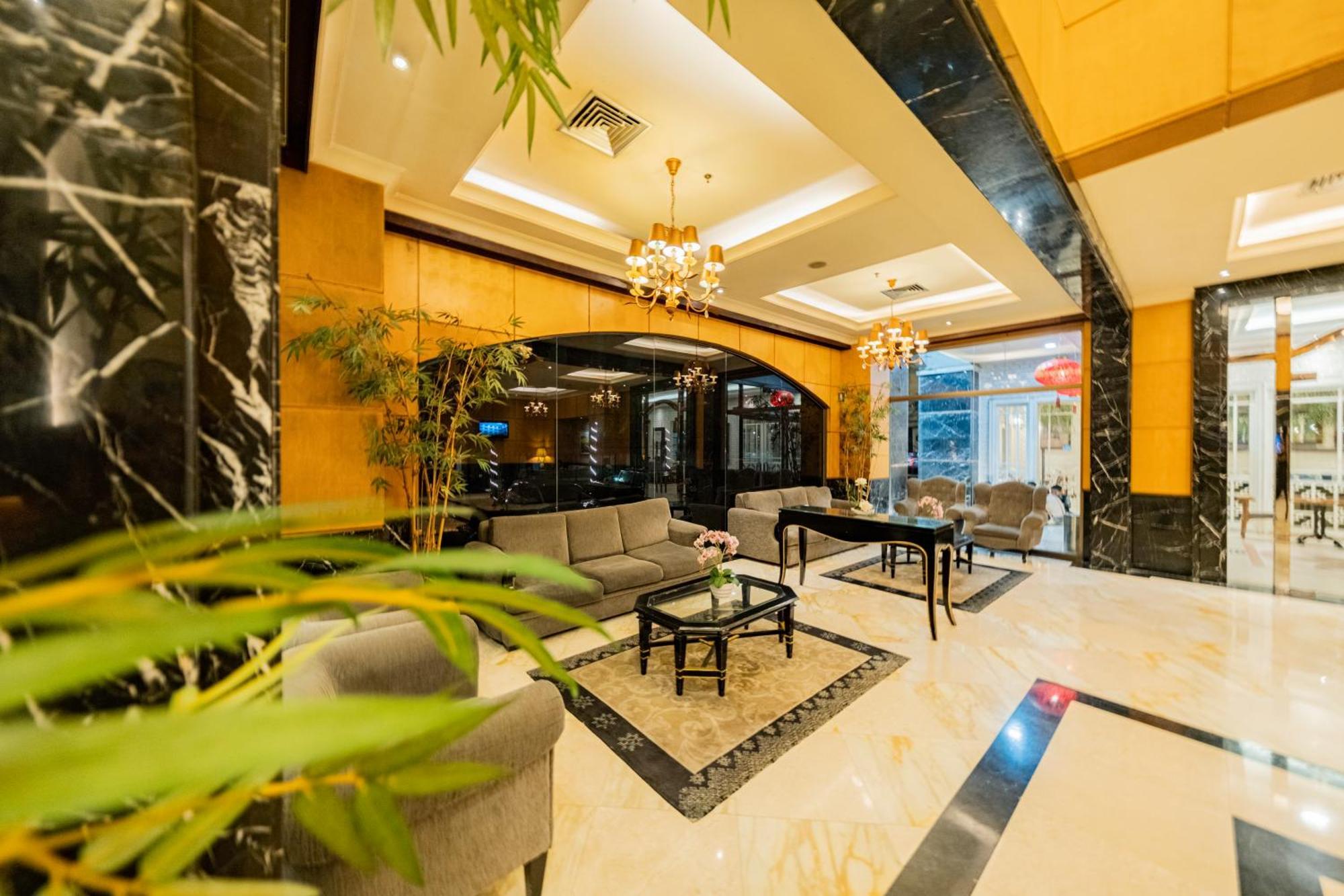 Grand Jatra Hotel Pekanbaru Extérieur photo